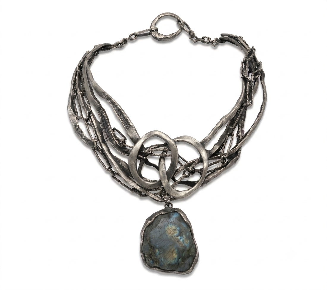 Girocollo Flutto in argento 925 invecchiato con Labradorite, collezione Intrecci di Tiziana Piola