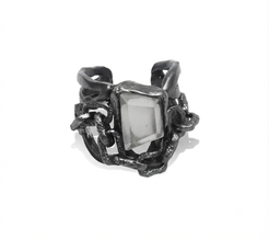 Anello Goccia in argento 925 invecchiato con Cristallo di Rocca, collezione Intrecci di Tiziana Piola