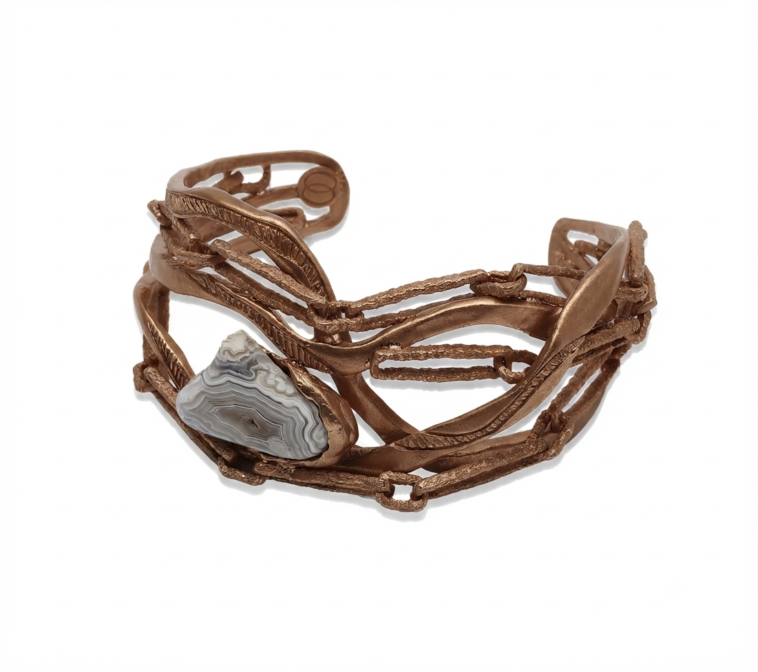 Bracciale Onda in bronzo naturale con Agata Botswana, collezione Intrecci di Tiziana Piola